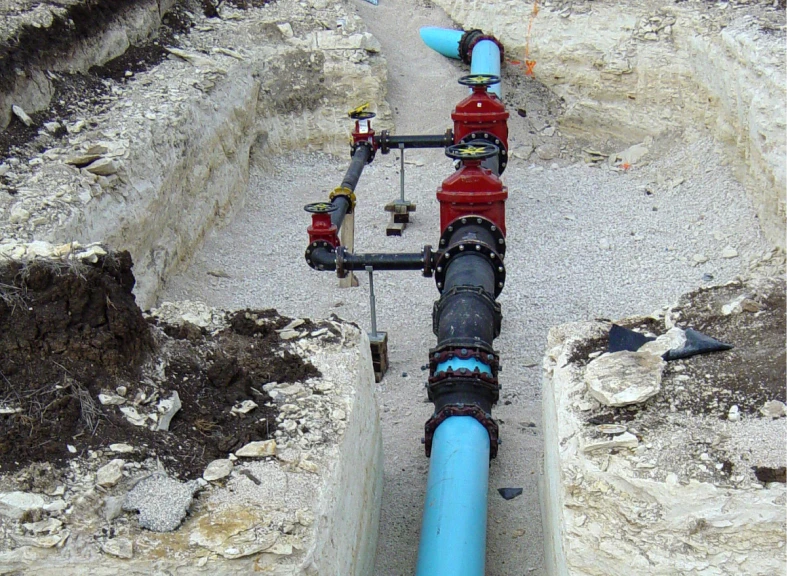 Buried pipeline with valves exposed